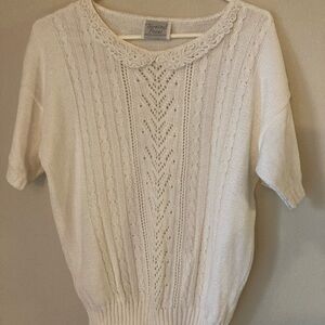Vintage knitted white top with crochet collar detail. Excellent condition!!